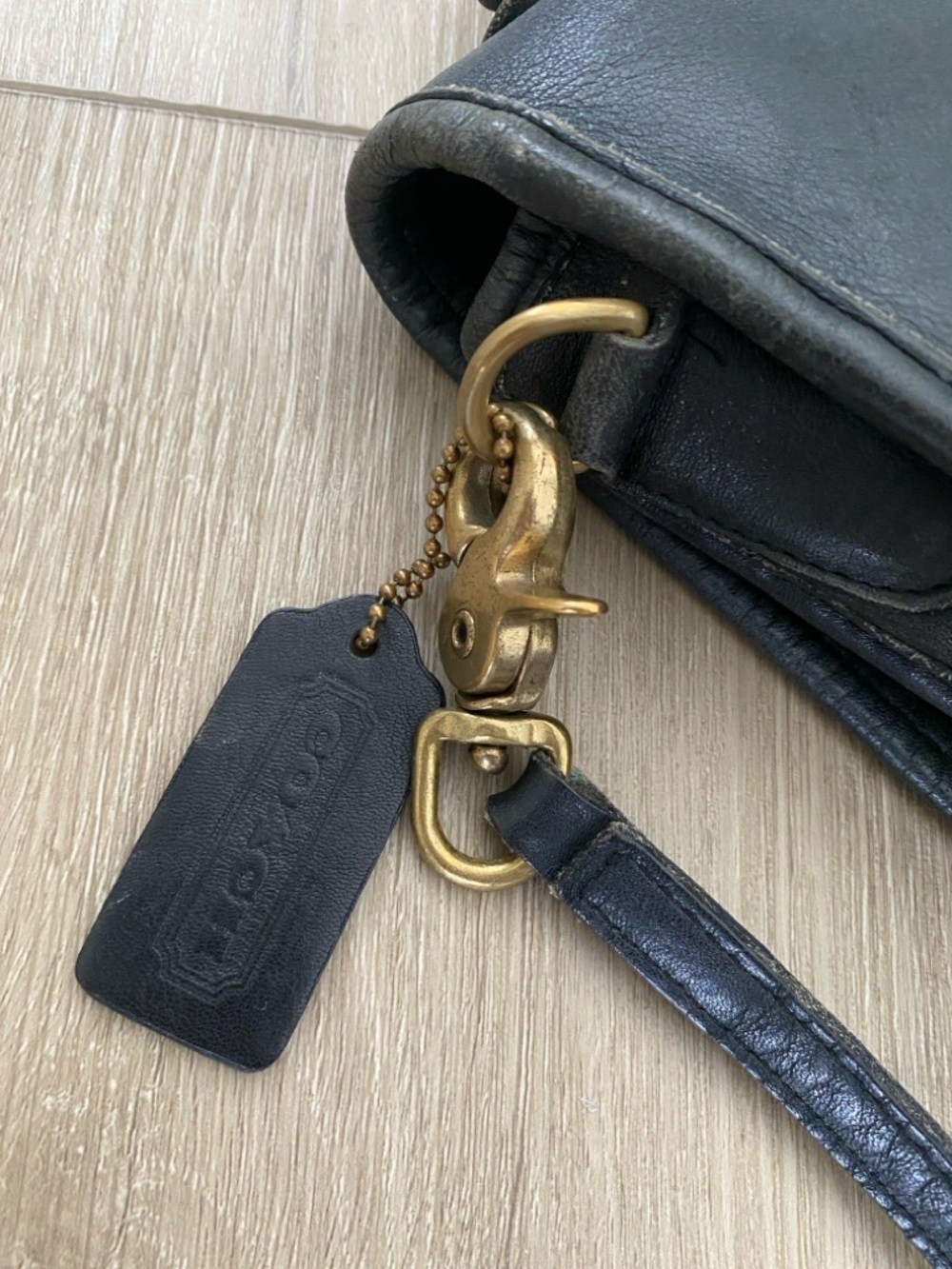 Vintage Coach # 5130 Station Bag in Black Leather - Picture 11 of 11